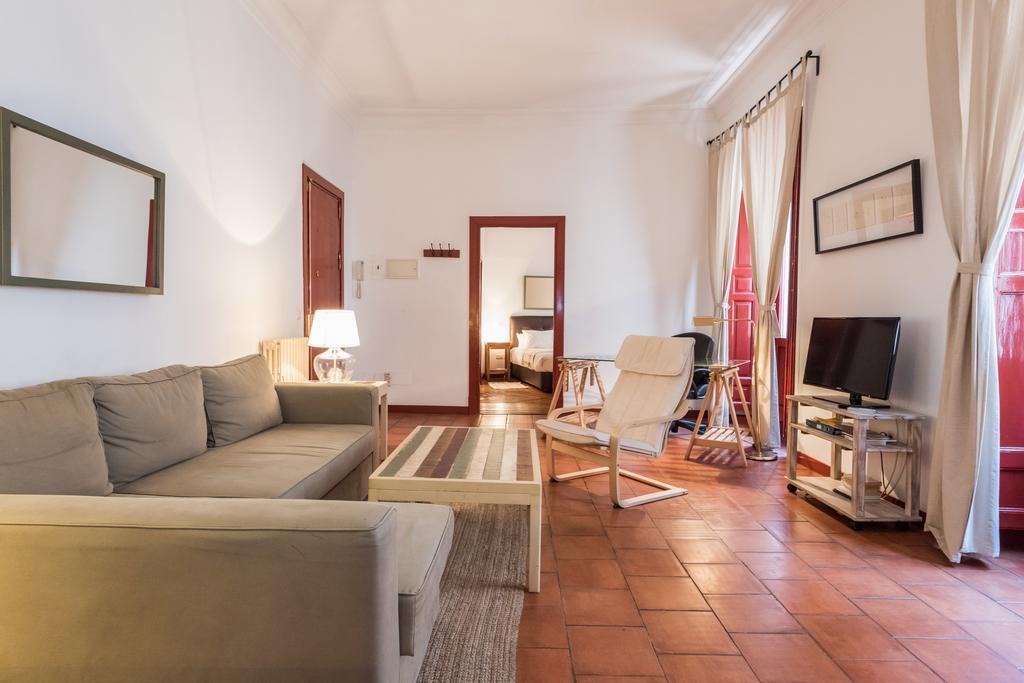 Apartamentos Madrid Centro W Exterior photo