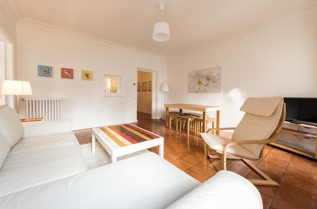 Apartamentos Madrid Centro W Exterior photo