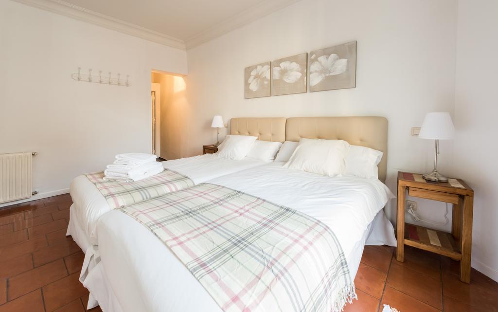Apartamentos Madrid Centro W Exterior photo