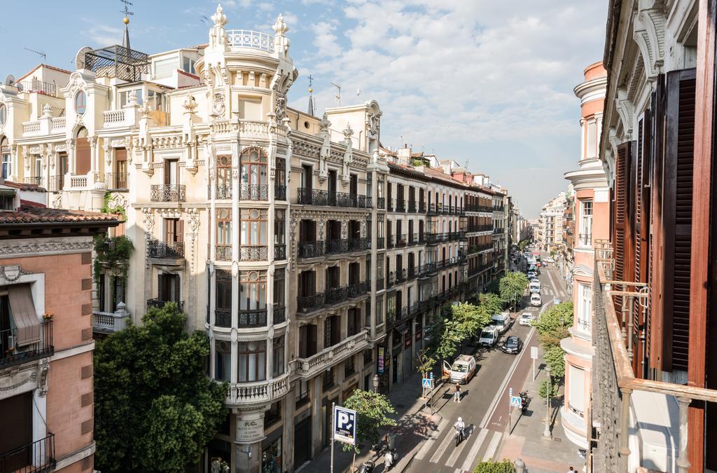 Apartamentos Madrid Centro W Exterior photo
