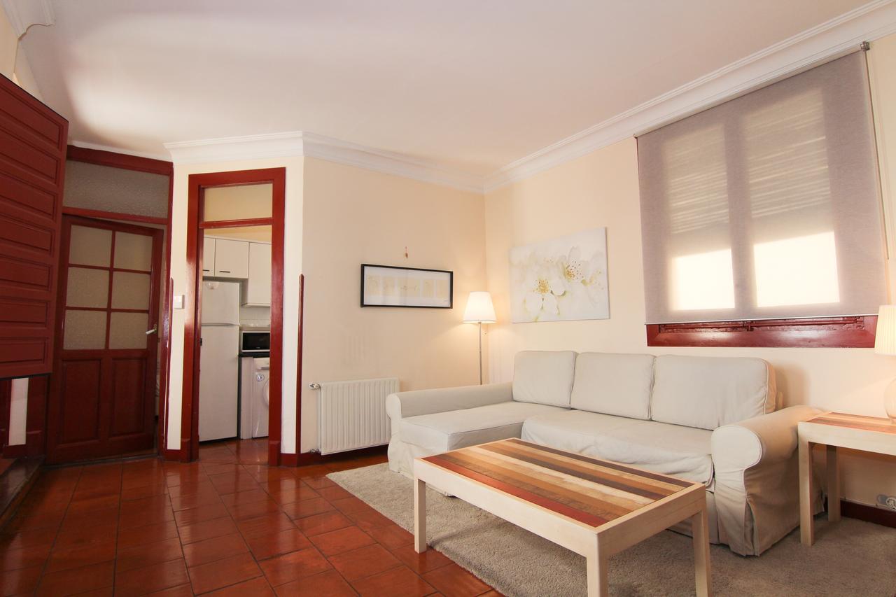 Apartamentos Madrid Centro W Exterior photo